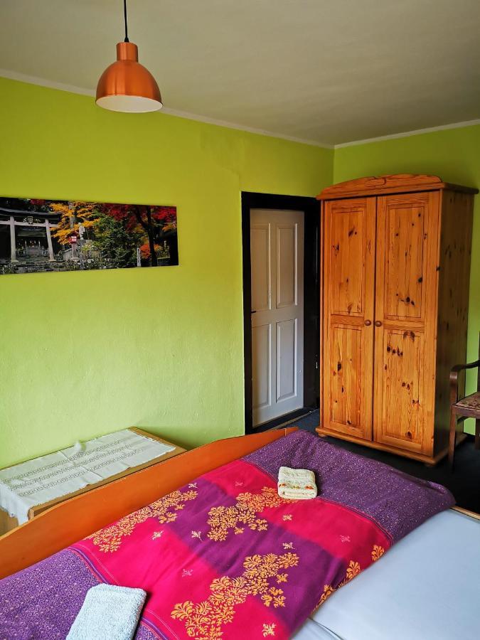 Gehlberger Landhaus Am Schneekopf / Ferienwohnung Suhl Exterior foto